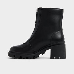 Merielle in Black - Ankle boot, Lug sole