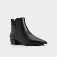Raneldar in Black - Chelsea boot, Block heel
