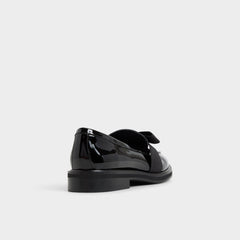 Bissom in Black - Loafer, Block heel