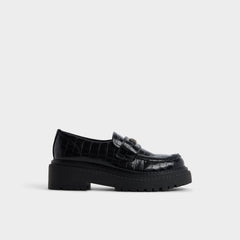 Miravelle in Black - Loafer, Lug sole