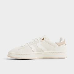 Retrochic in White - Low top sneaker, Cup sole