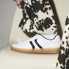 Chicsneaker2 White/Black Women's Low top sneakers - Sneaker, Cup sole