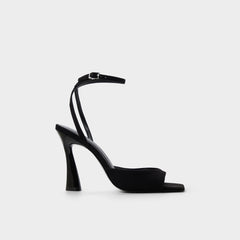 Alisonn in Open Black -