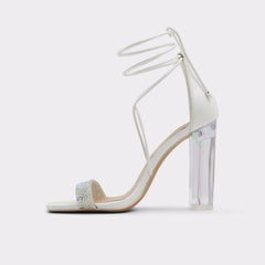 Onardonia in Open Natural - Strappy sandal, Block heel