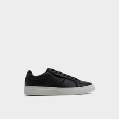Courtline in Black Black 14253819 - Low top sneaker, Cup sole