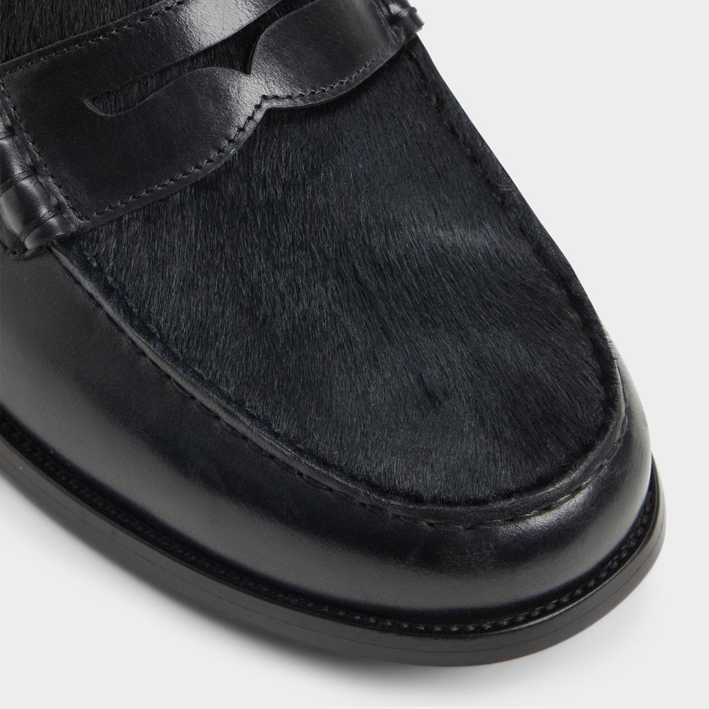 Jarom in Open Black - Loafer