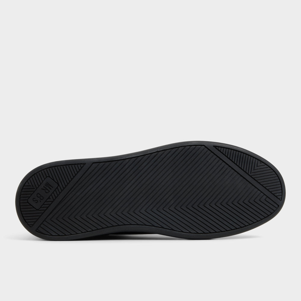 Seeger in Other Black - Low top sneaker, Cup sole