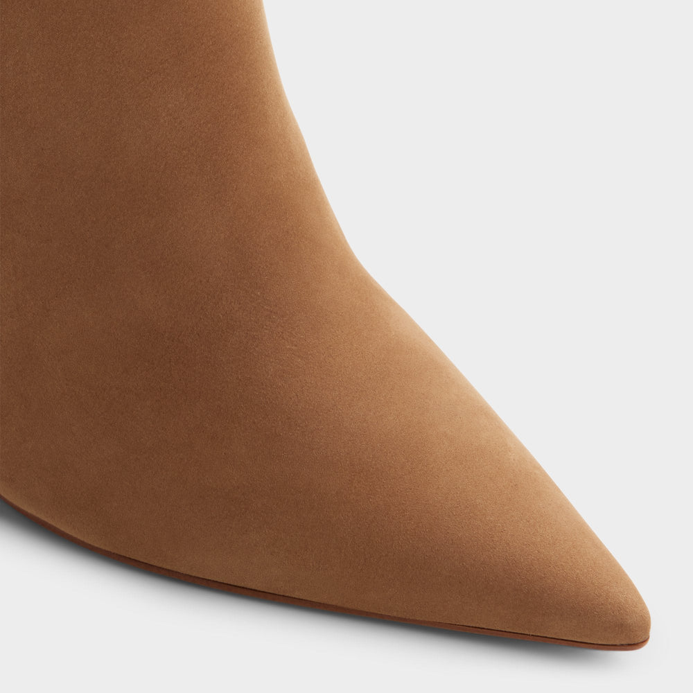 Carredendar in Tan - Ankle boot, Block heel