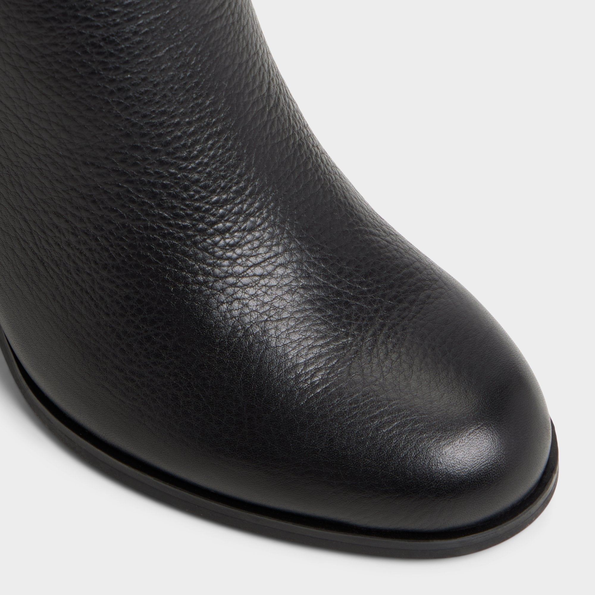 Noemia in Black - Ankle boot, Block heel
