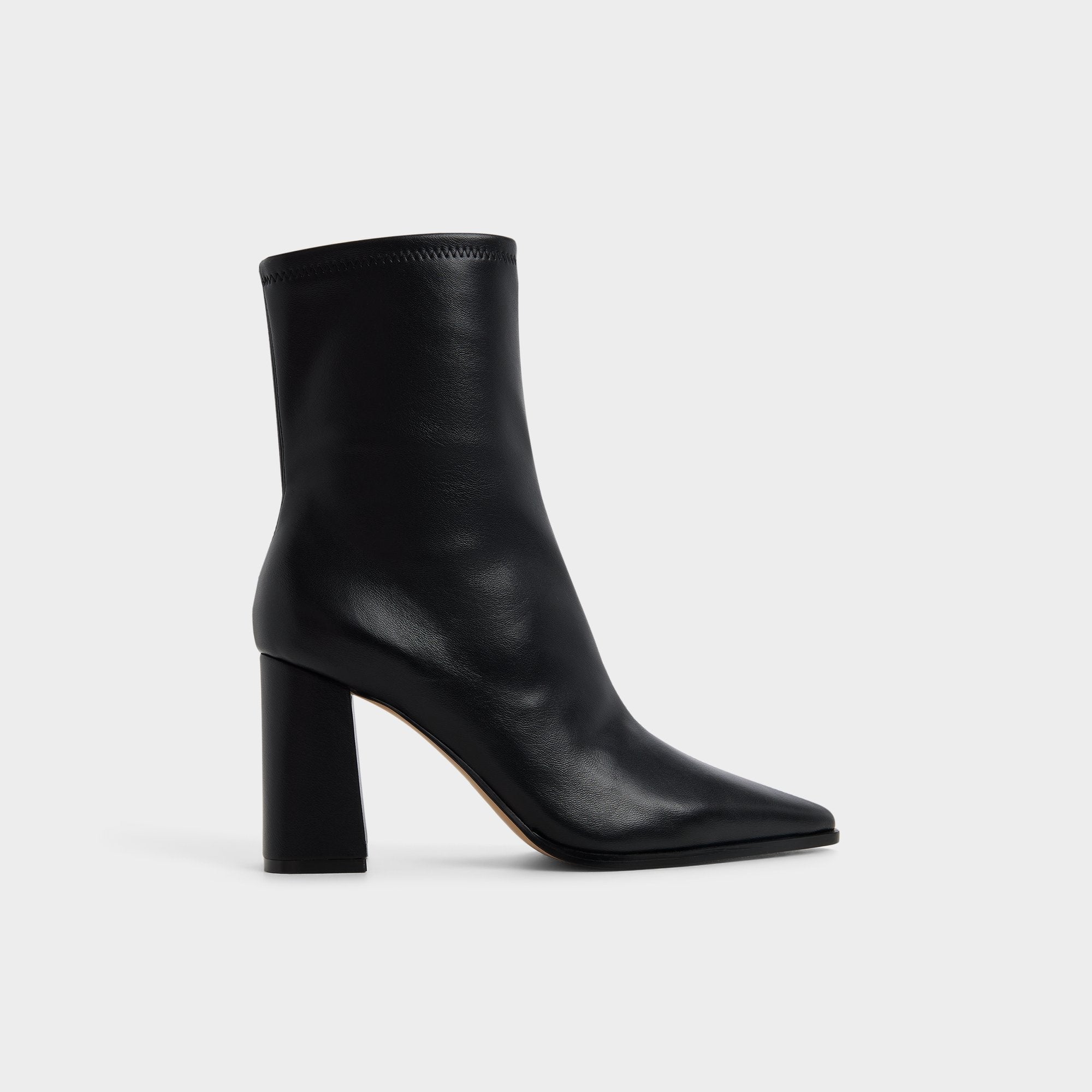 Figgy in Black - Ankle boot, Block heel