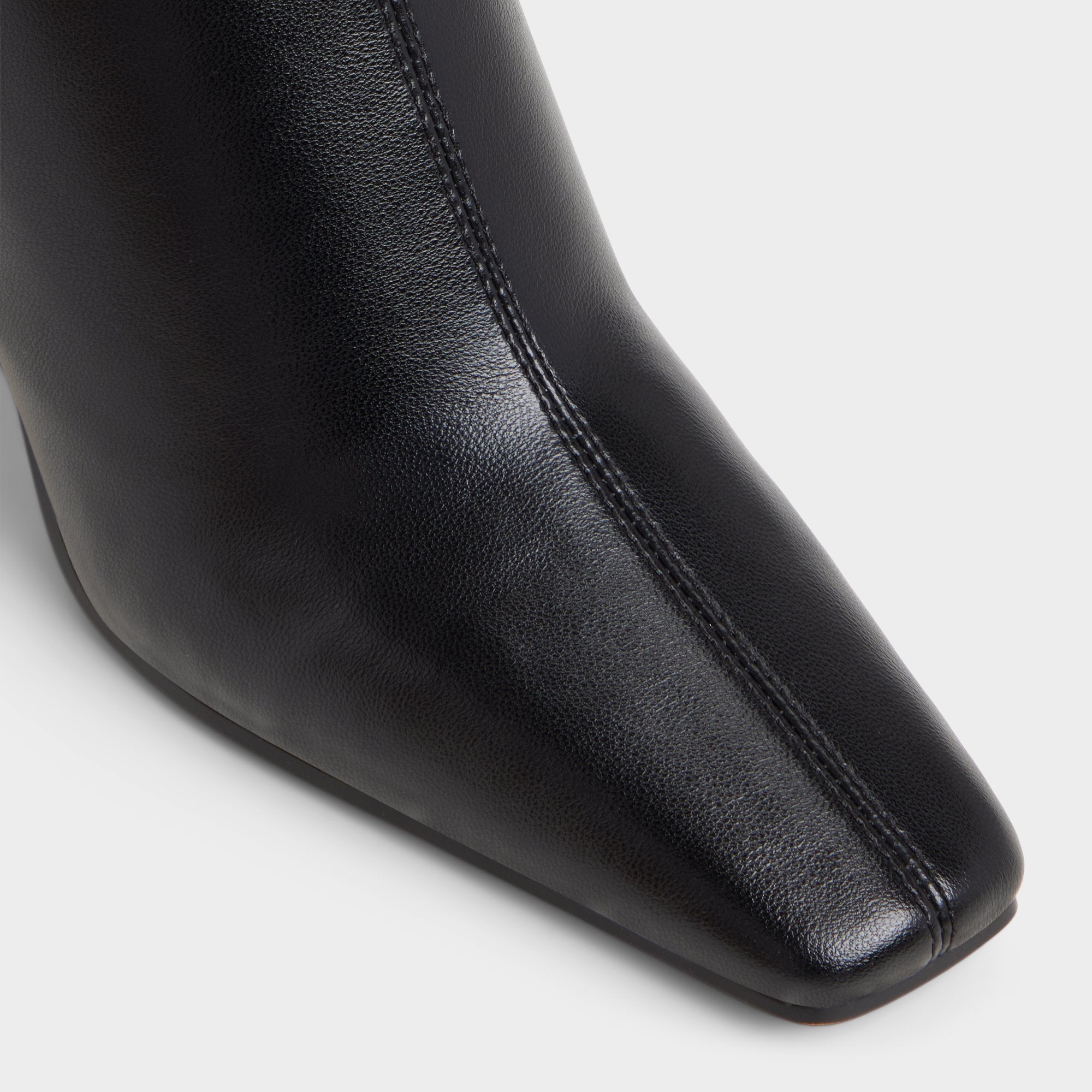 Cybele in Black - Ankle boot, Block heel