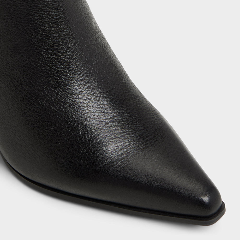 Shanah in Black - Ankle boot, Block heel