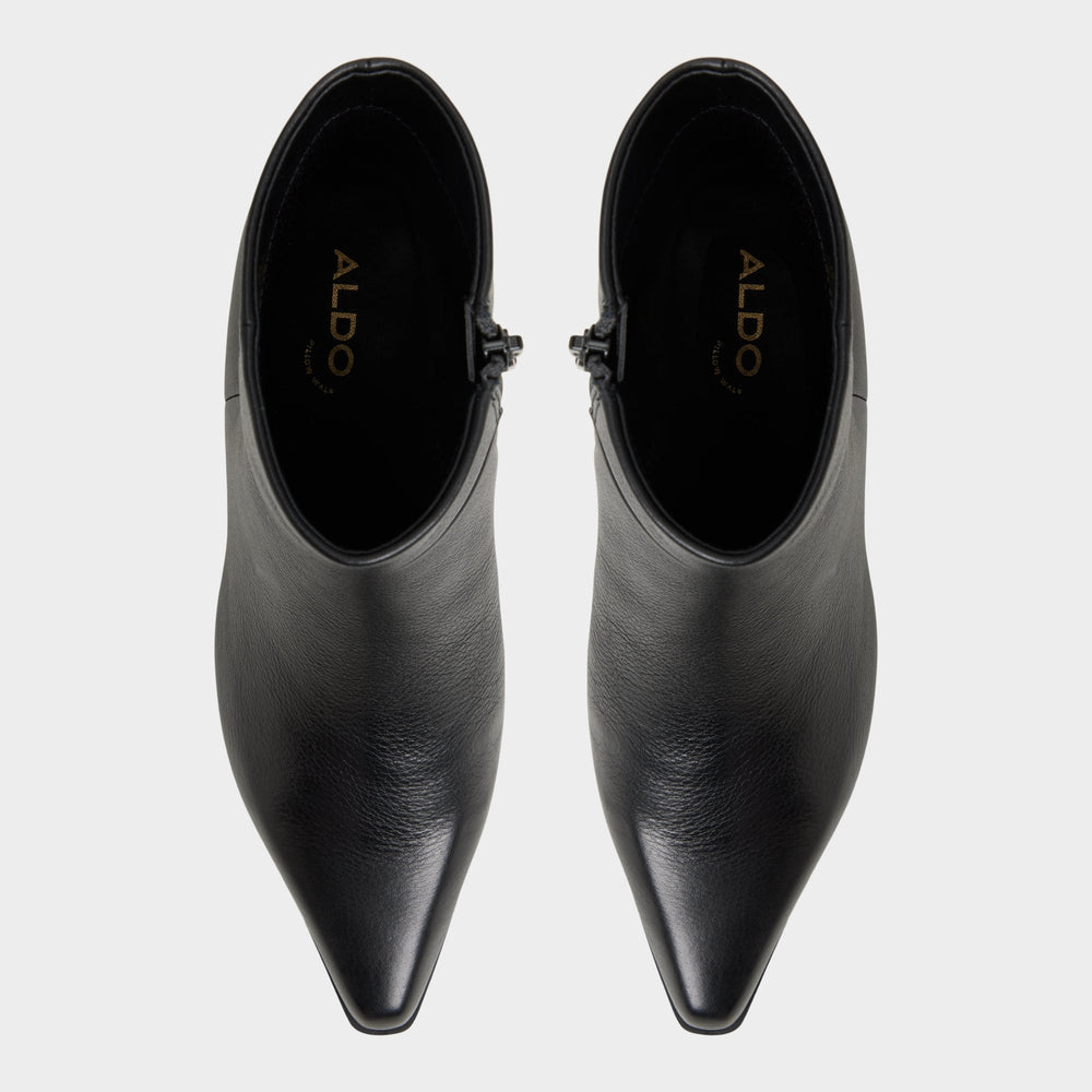 Shanah in Black - Ankle boot, Block heel