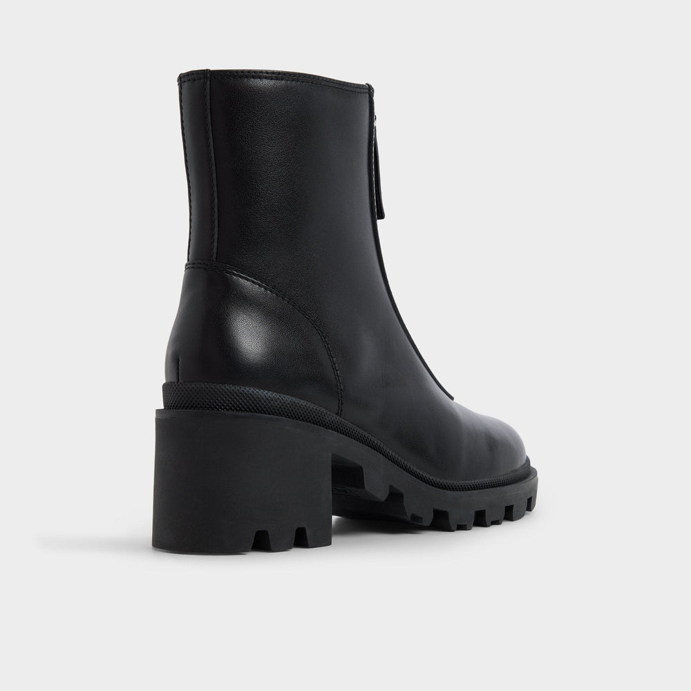 Merielle in Black - Ankle boot, Lug sole