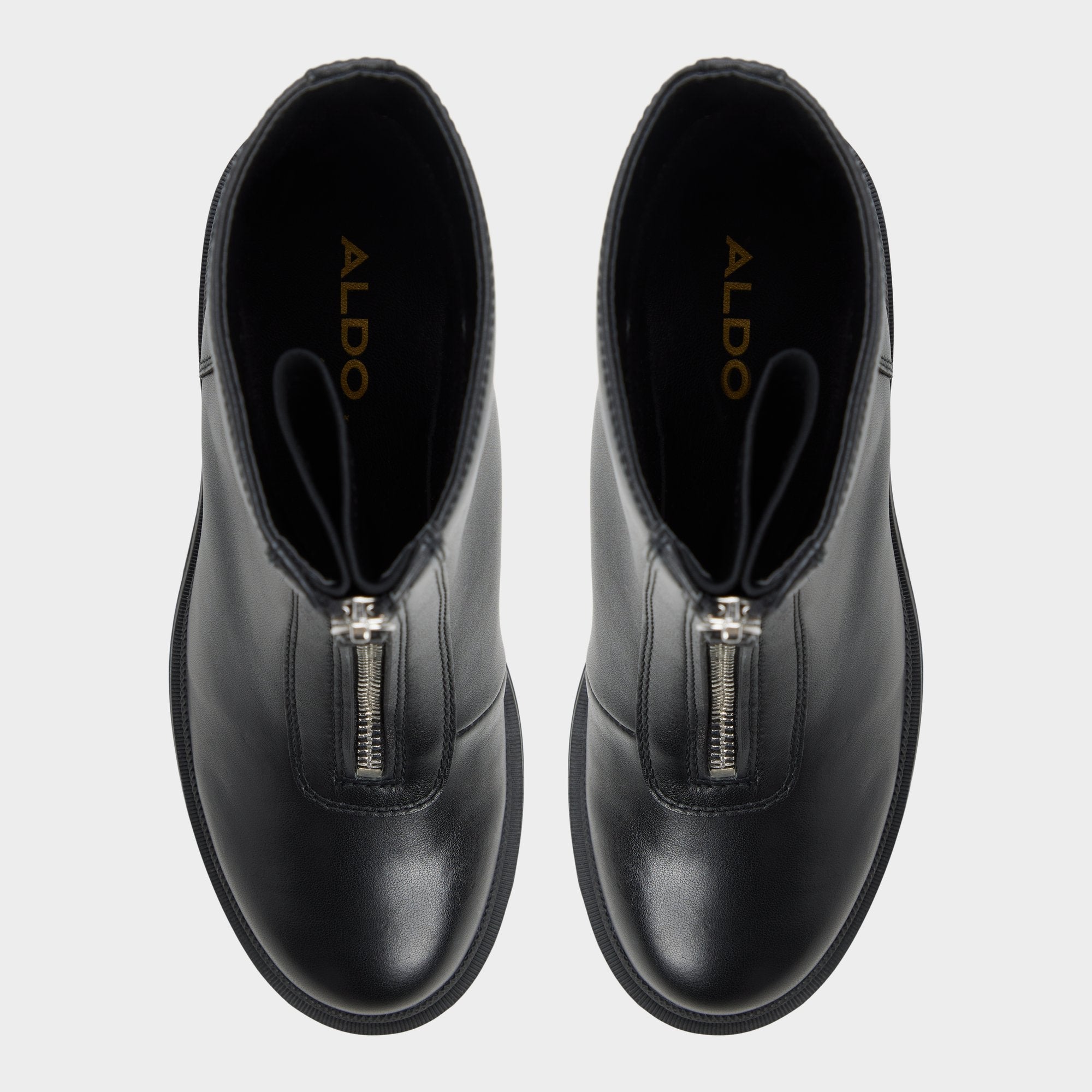 Merielle in Black - Ankle boot, Lug sole