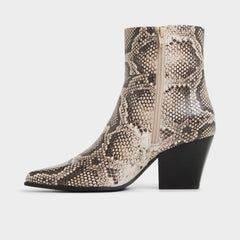 Shanah in Open Brown - Ankle boot, Block heel