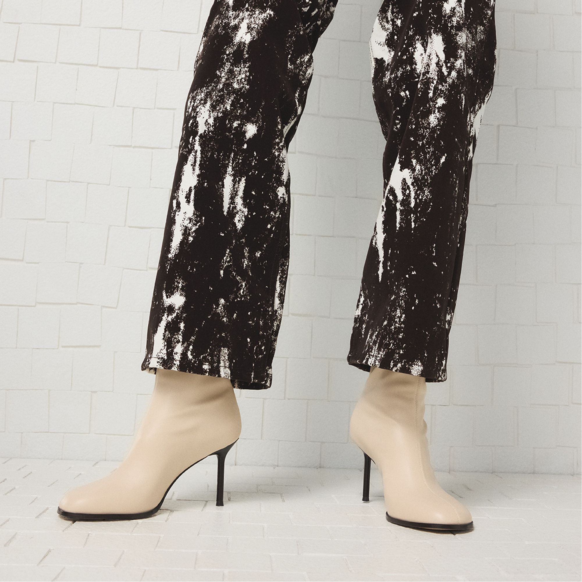 Evander in Cream - Ankle boot, Stiletto heel
