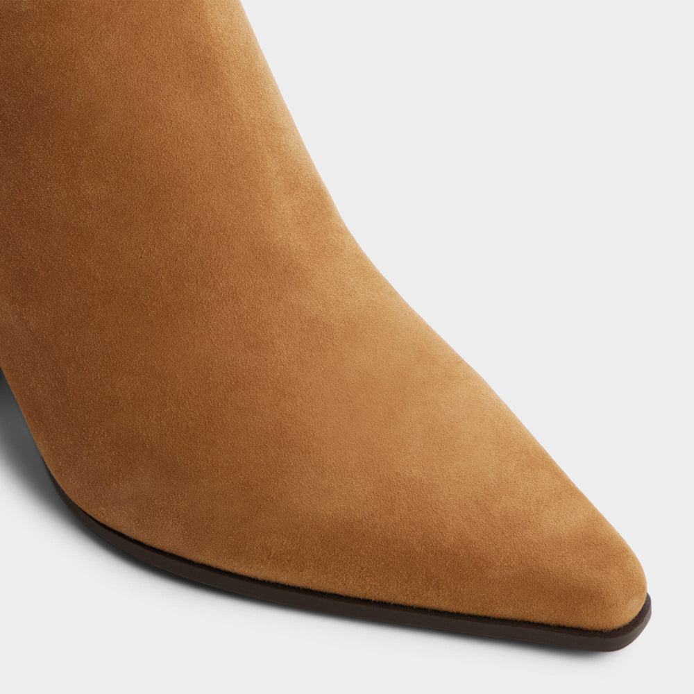 Shaniah in Light Brown - Ankle boot, Block heel
