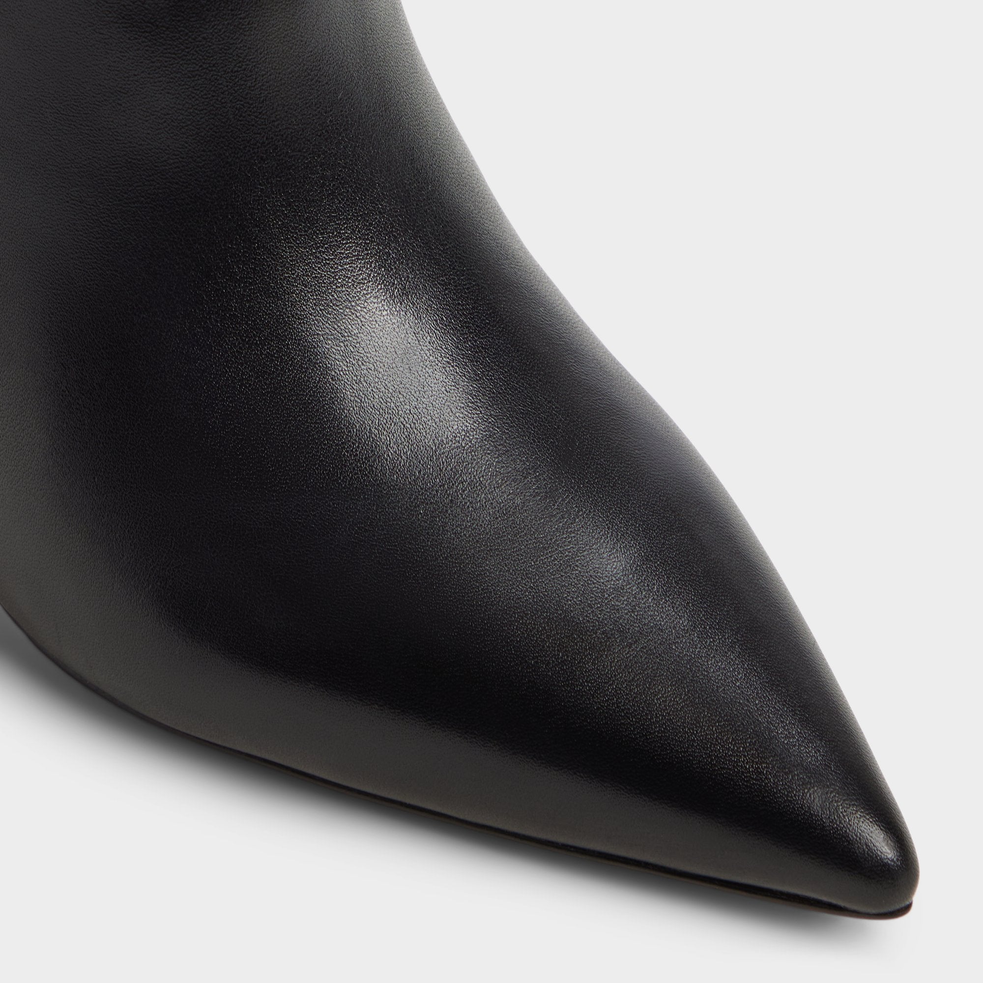 Saphiria in Black - Knee-high boot, Stiletto heel