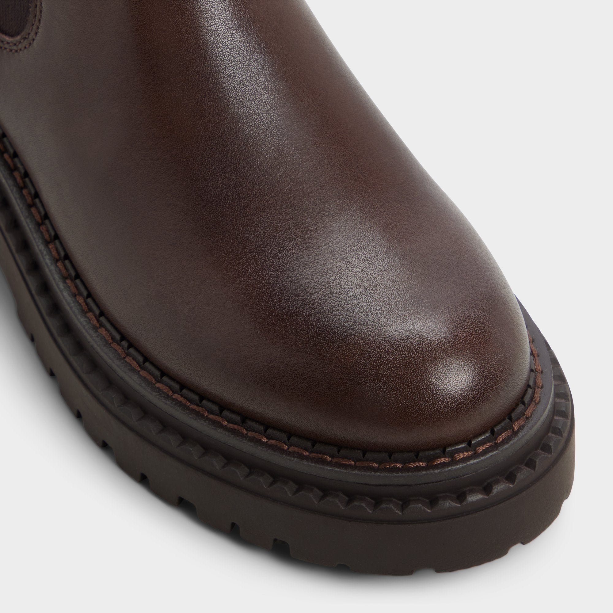 Bestina in Dark Brown - Chelsea boot, Lug sole