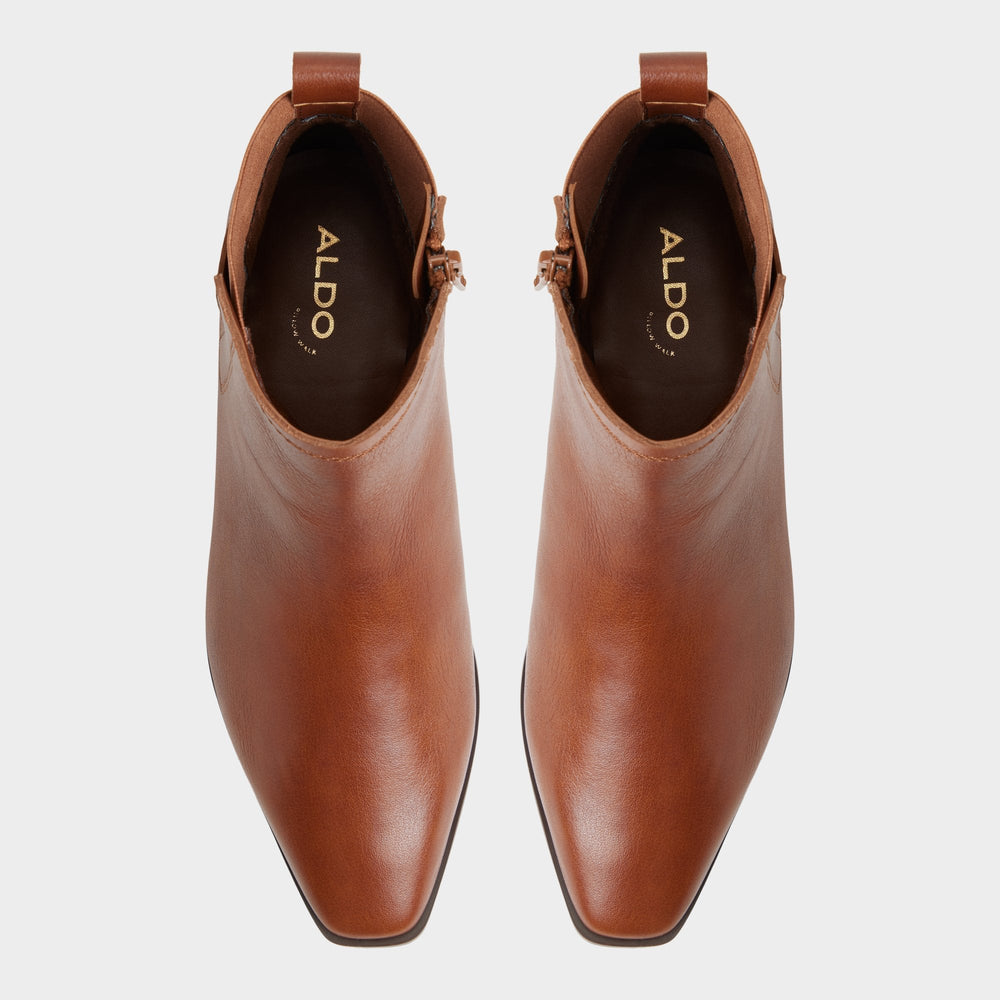 Raneldar in Medium Brown - Chelsea boot, Block heel