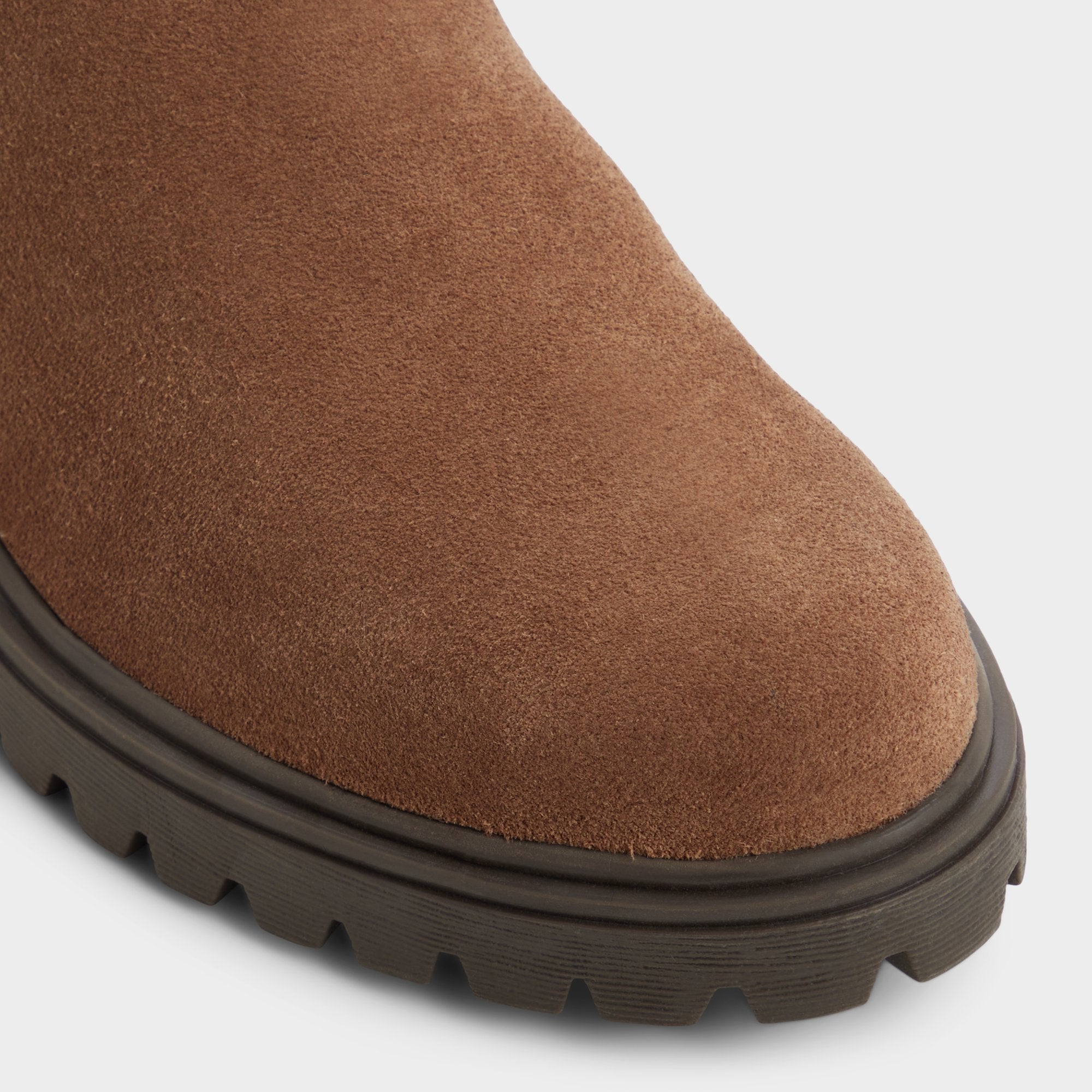 Adalitlan in Taupe - Chelsea boot, Lug sole