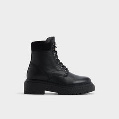 Lewellan in Black - Hiking boot, Lug sole
