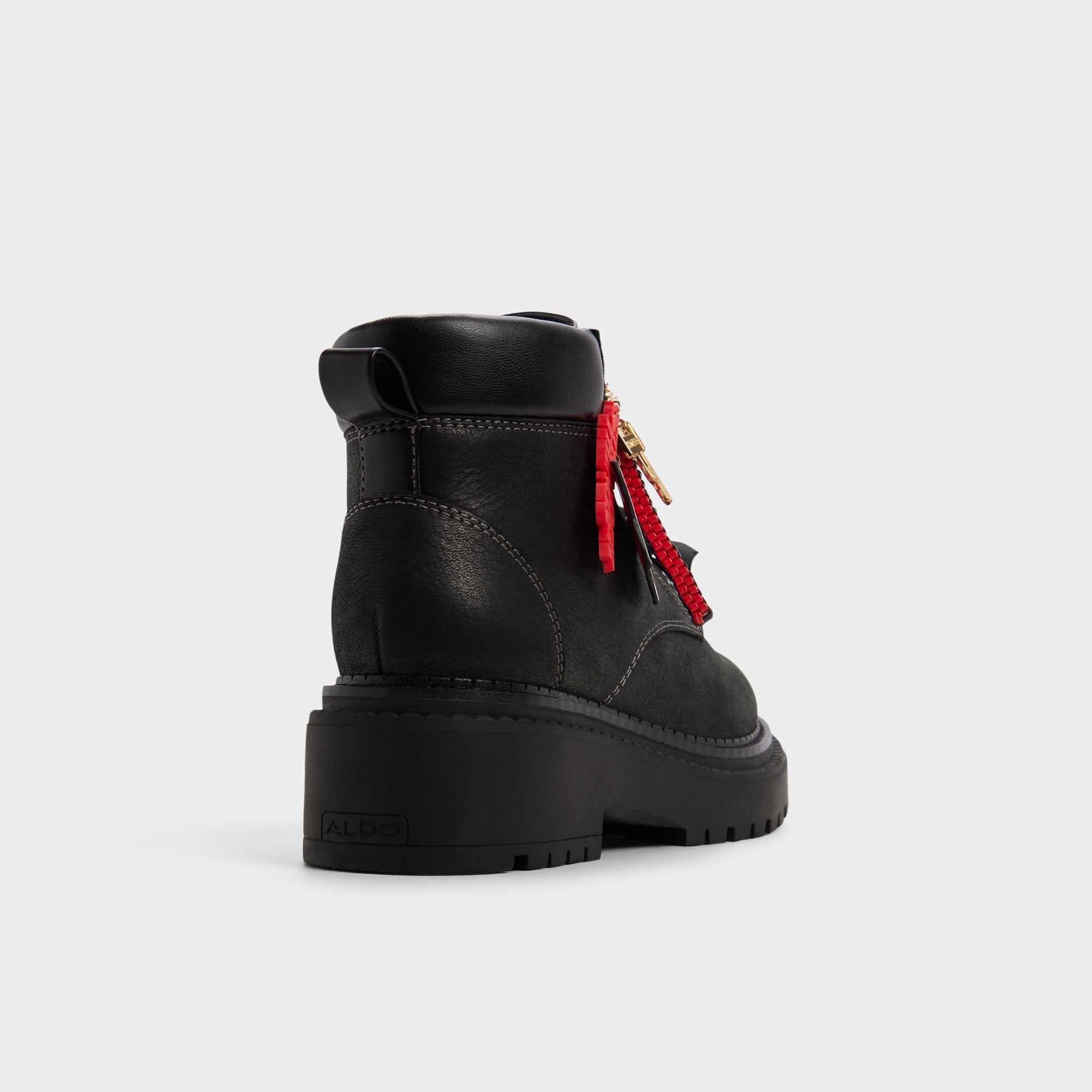 Therift in Black - Women's hiking boot