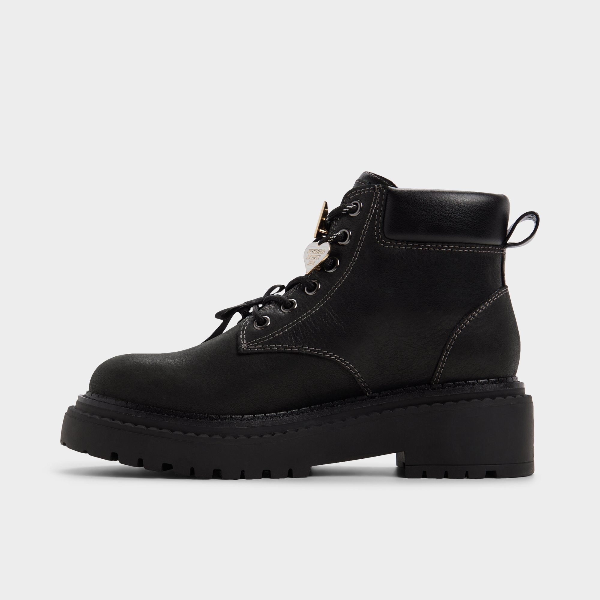Therift in Black - Women's hiking boot