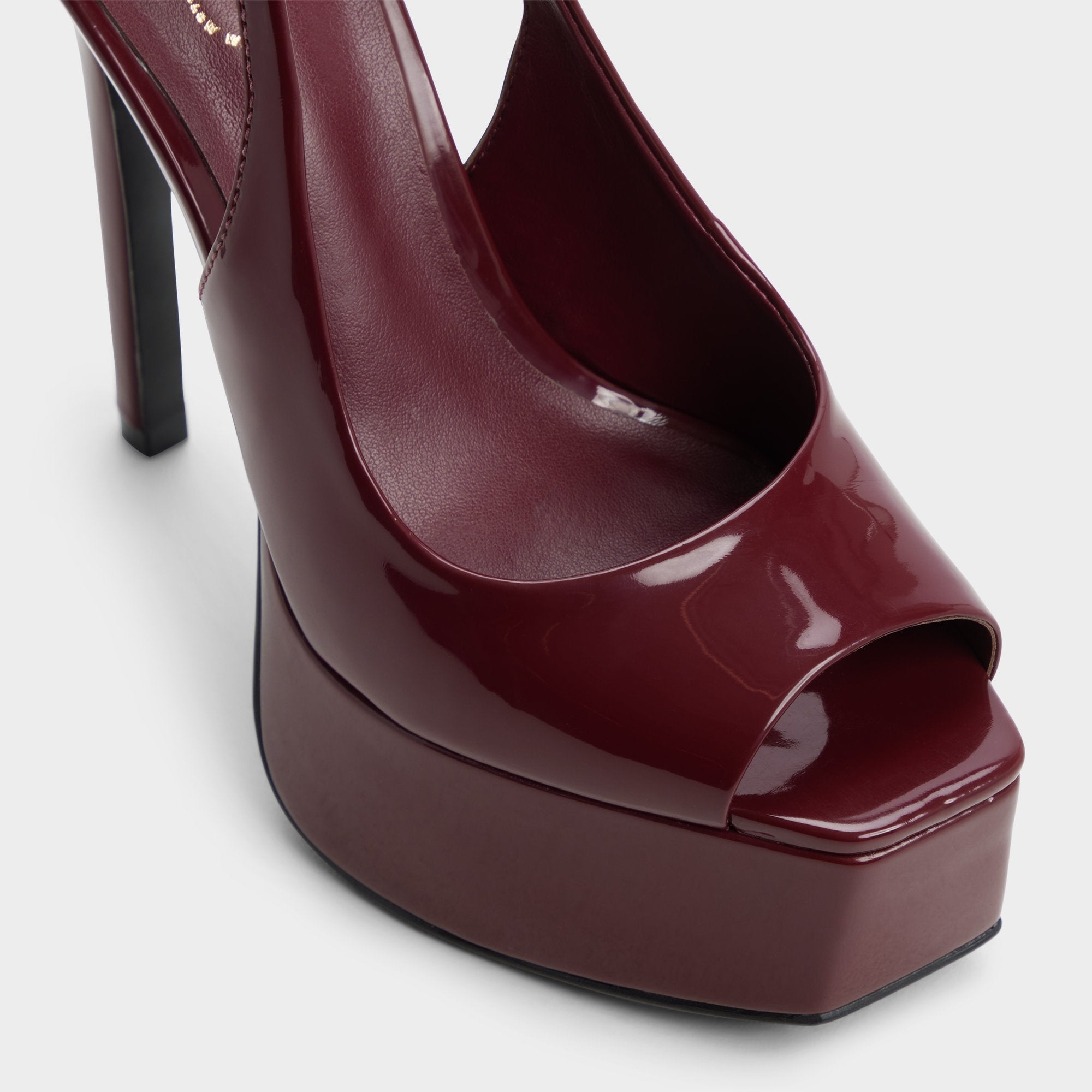 Thanlinie in Dark Red - Slingback heeled sandal, Platform
