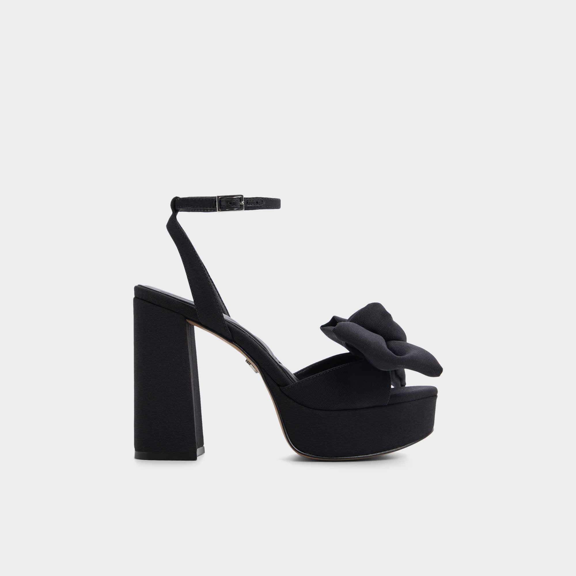 Luscious in Black 14154112 - Strappy heeled sandal, Platform