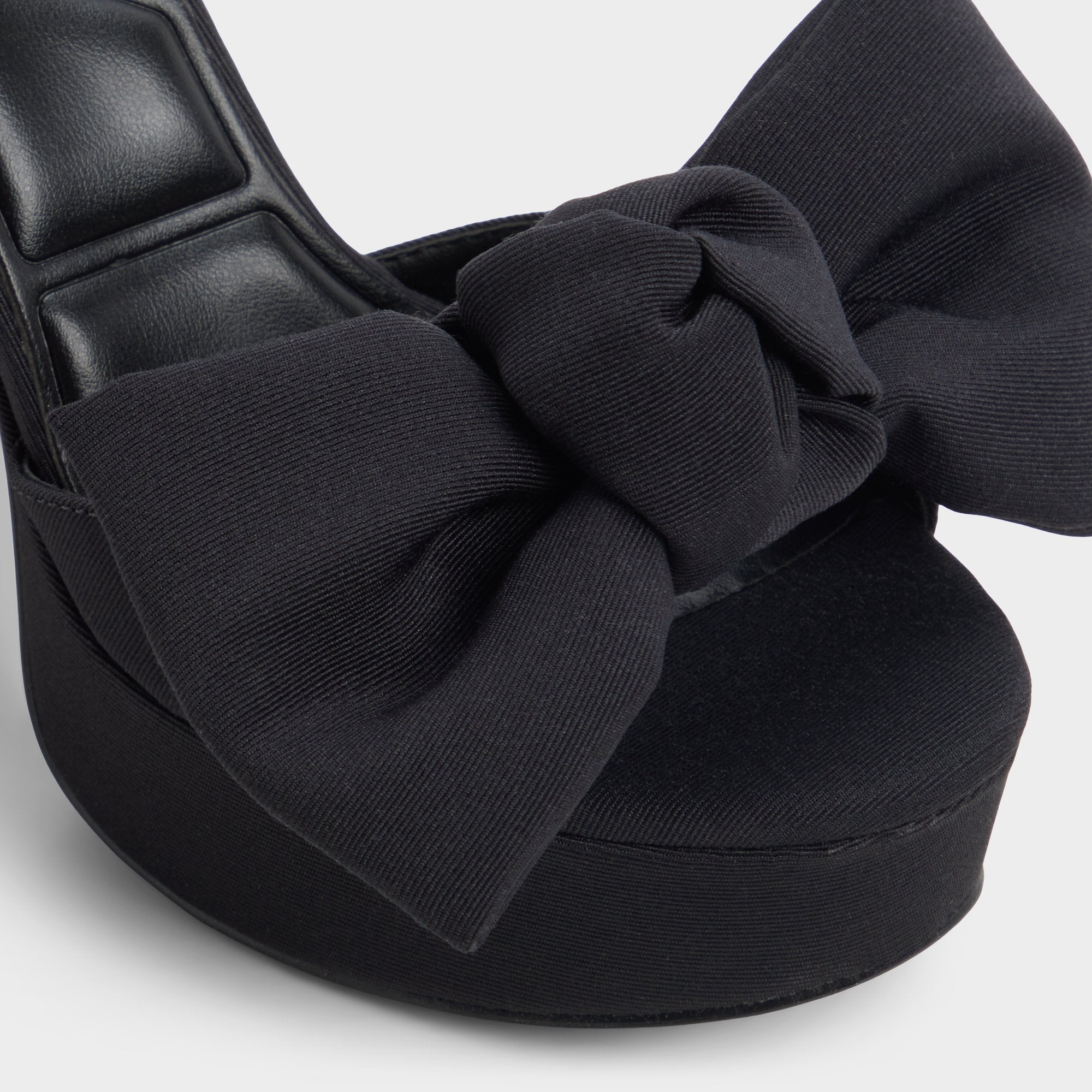 Luscious in Black 14154112 - Strappy heeled sandal, Platform