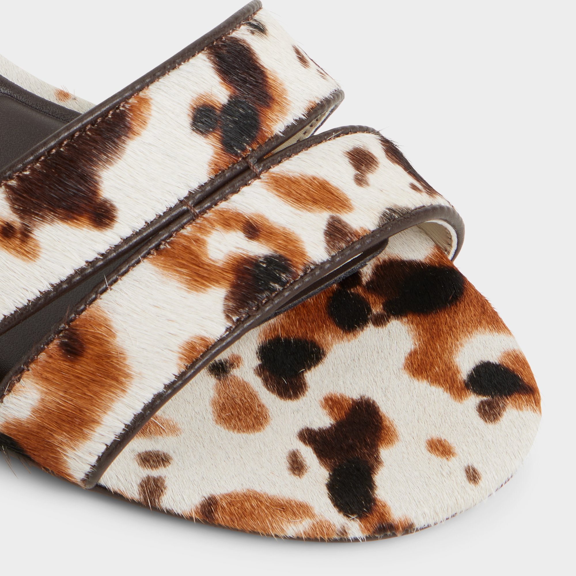 Scarletta White/Black Women's Heeled mules - Heeled mule, Kitten heel