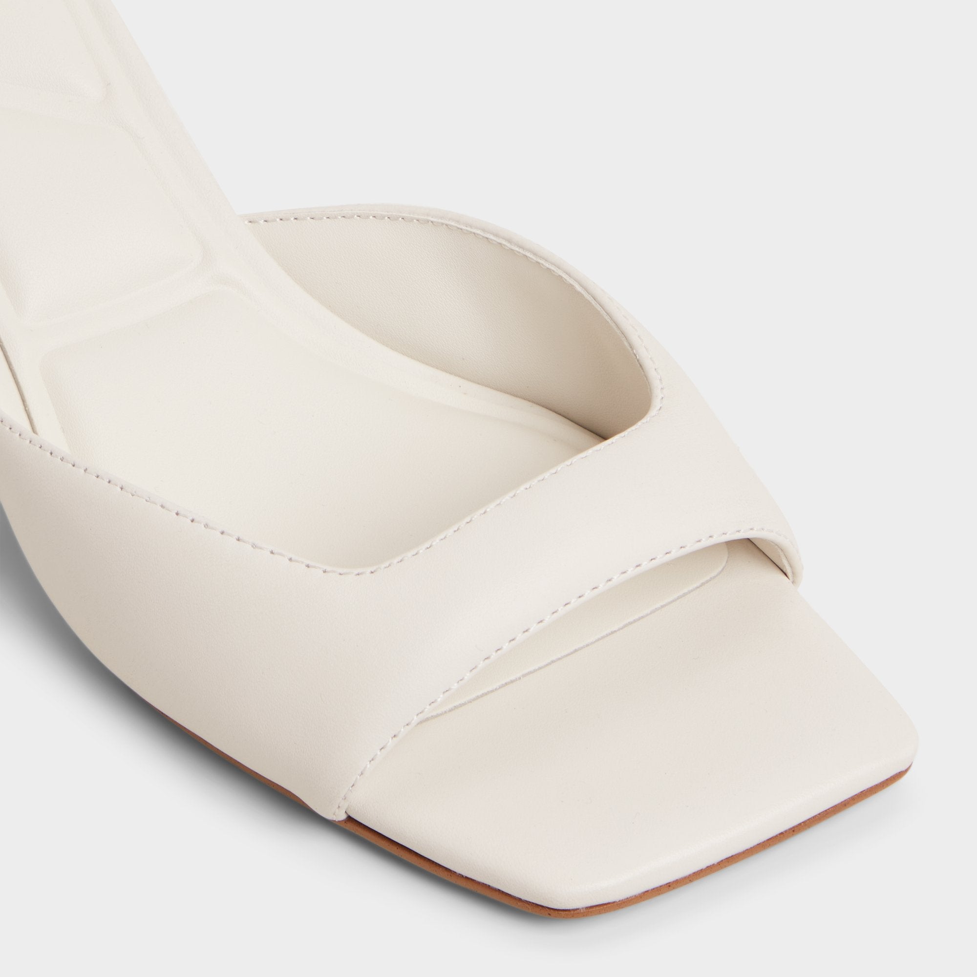 Aneky in White Bone - Heeled mule, Block heel