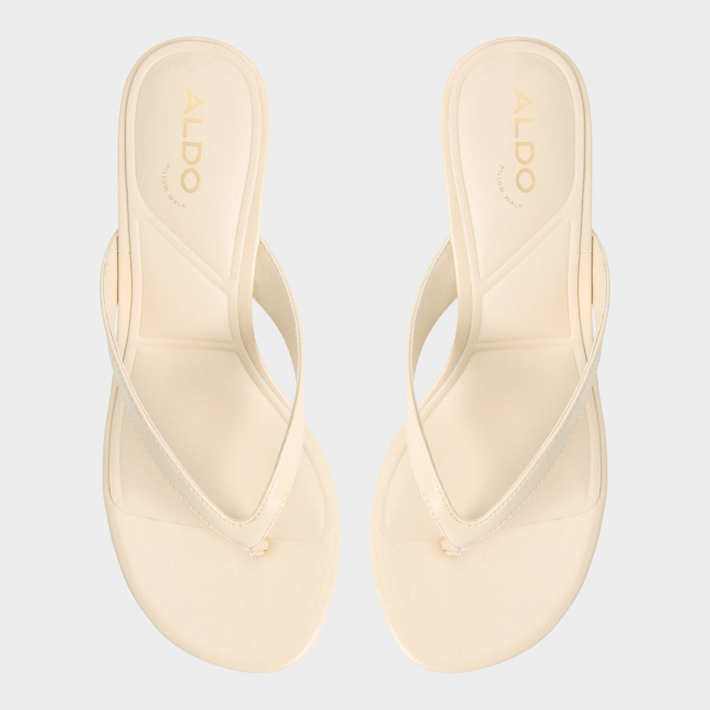 Jump in Cream - Heeled flip flop, Kitten heel