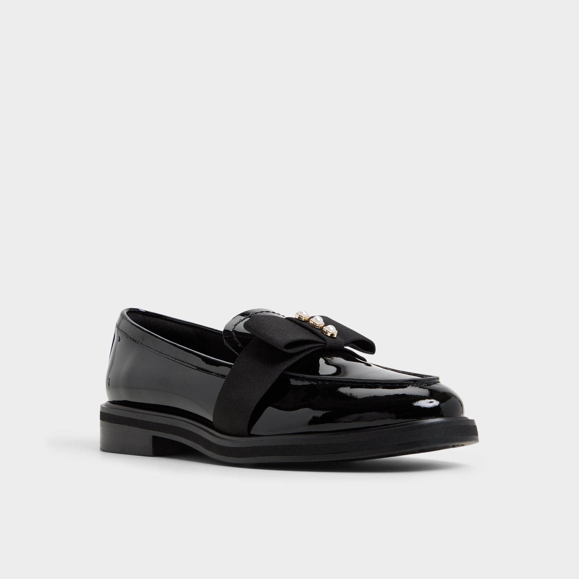 Bissom in Black - Loafer, Block heel
