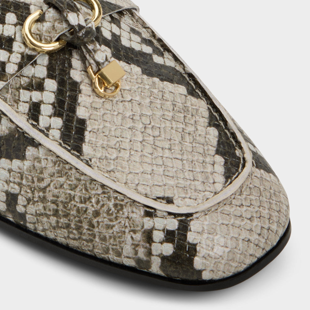Ybilide White/Black Women's Loafers & Oxfords - Loafer