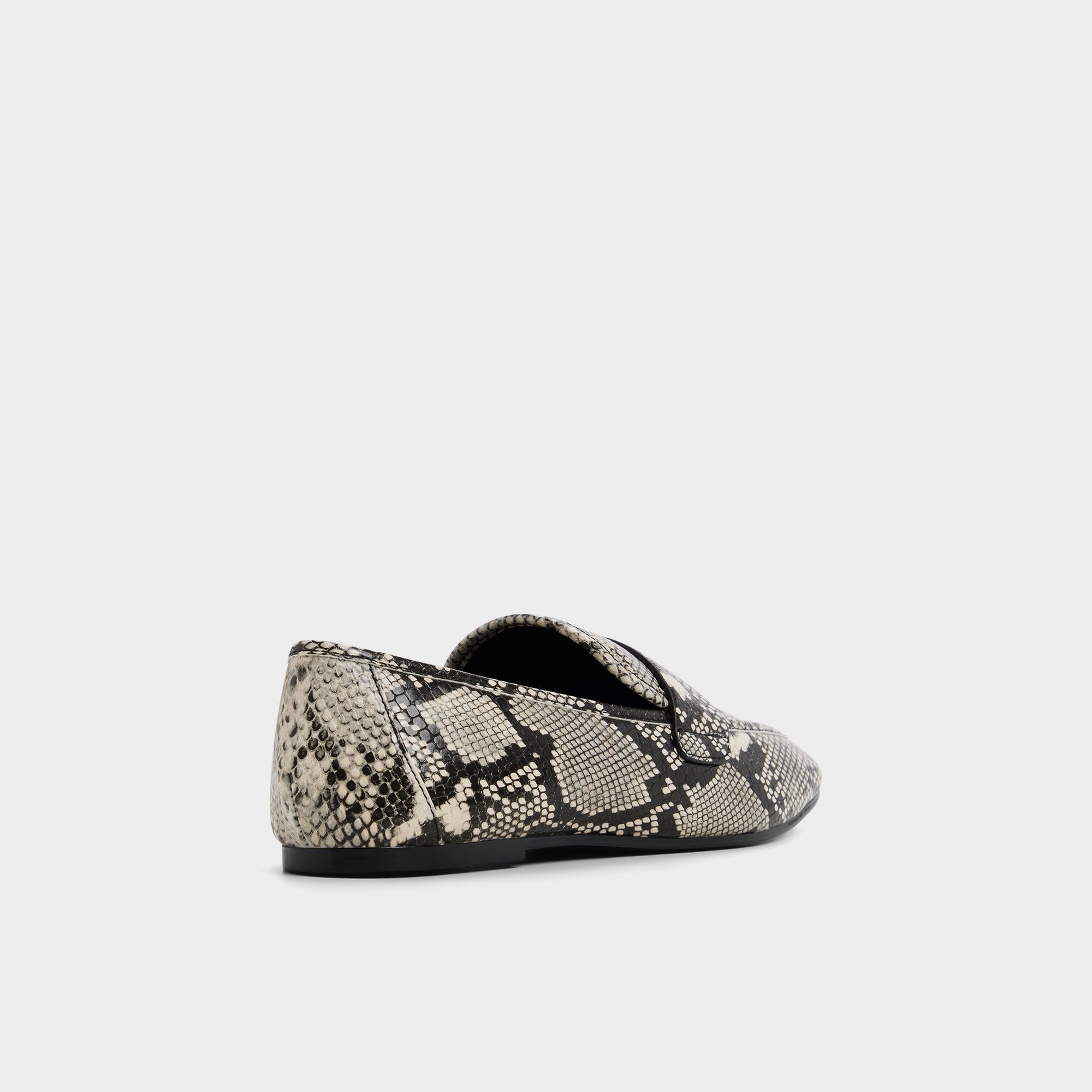 Bellamyy Black/White Women's Loafers & Oxfords - Loafer