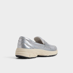 Loffy in Silver - Loafer, Jogger sole