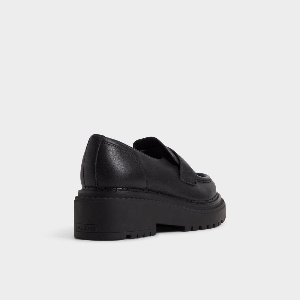 Miravella in Black - Loafer, Lug sole