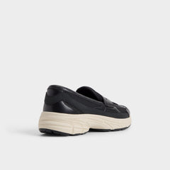 Loffy in Black - Loafer, Jogger sole