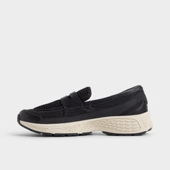 Loffy in Black - Loafer, Jogger sole