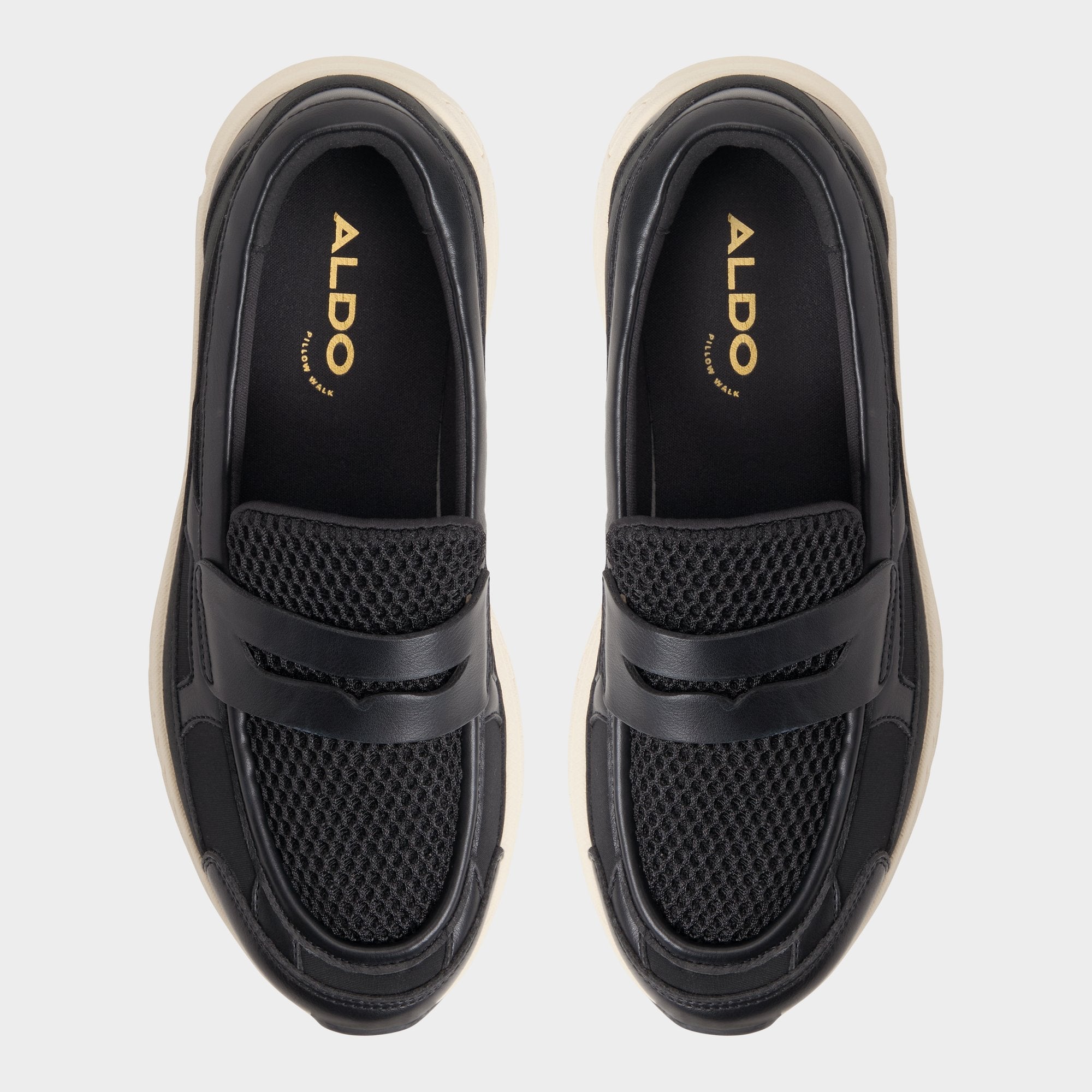 Loffy in Black - Loafer, Jogger sole
