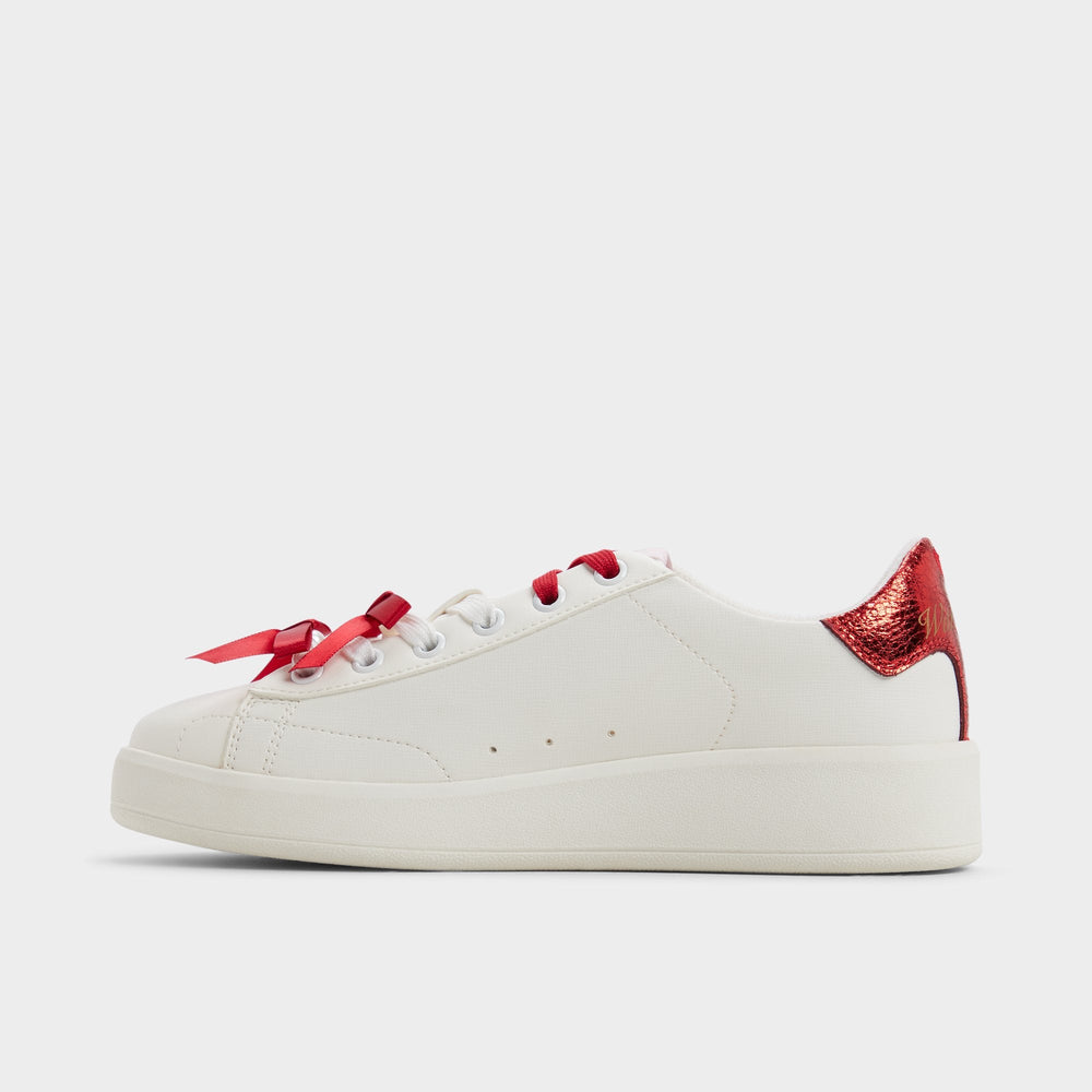 Lovesneaker in White - Sneaker, Jogger sole