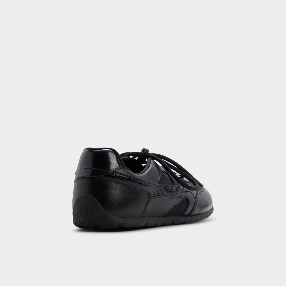 Prima in Black 14343897 -