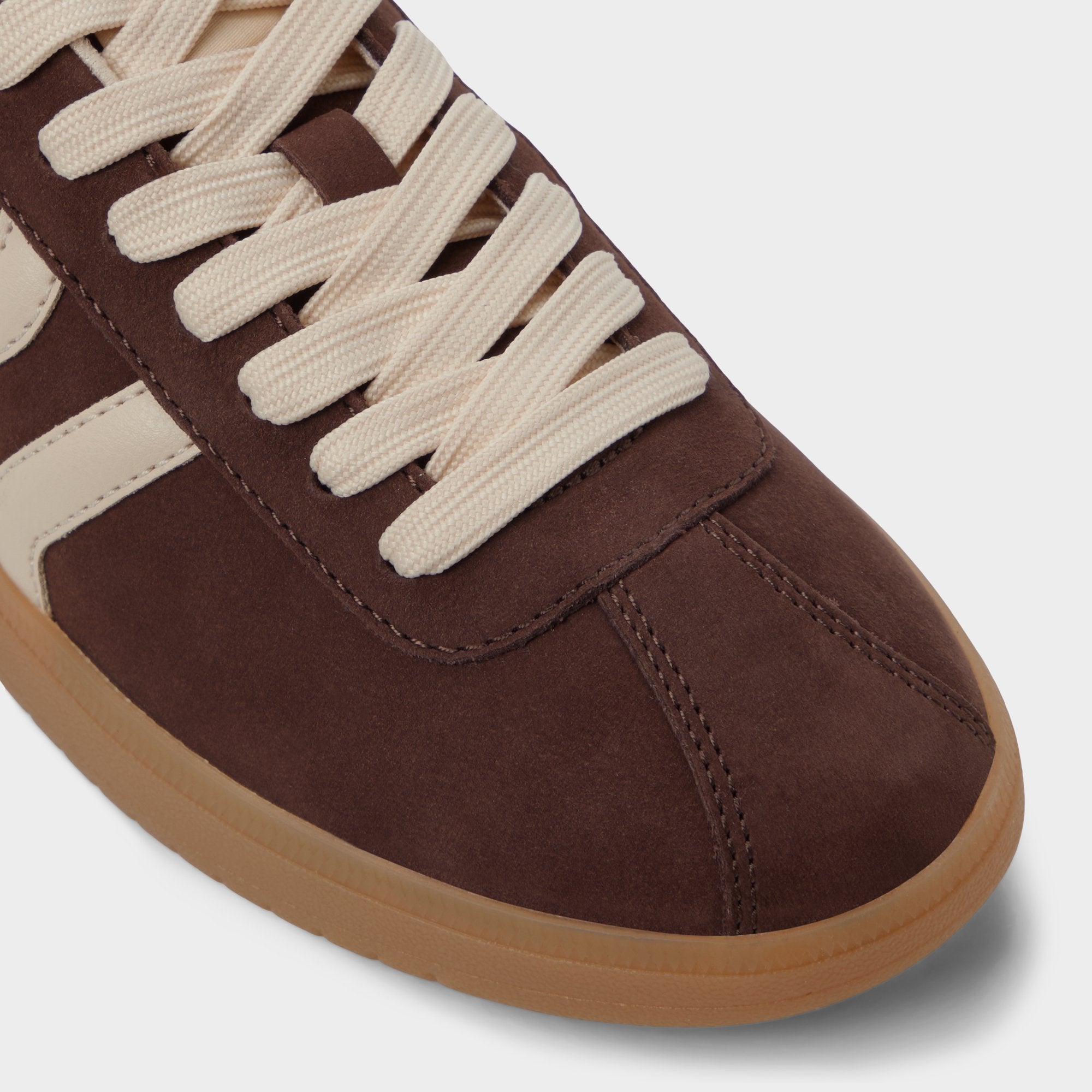 Chicsneaker in Dark Brown - Sneaker, Cup sole
