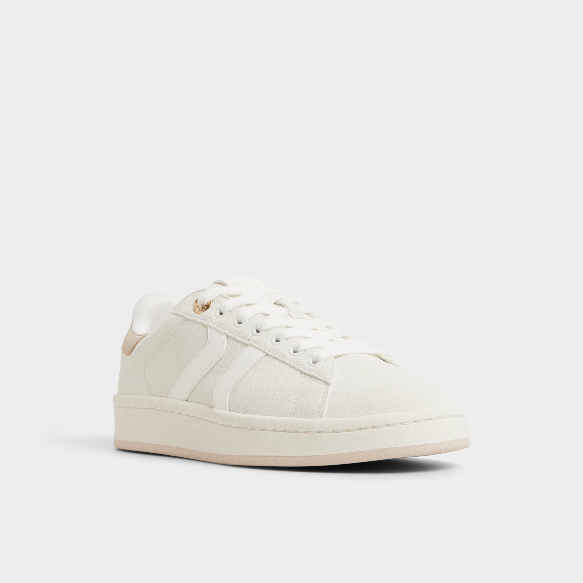 Retrochic in White - Low top sneaker, Cup sole