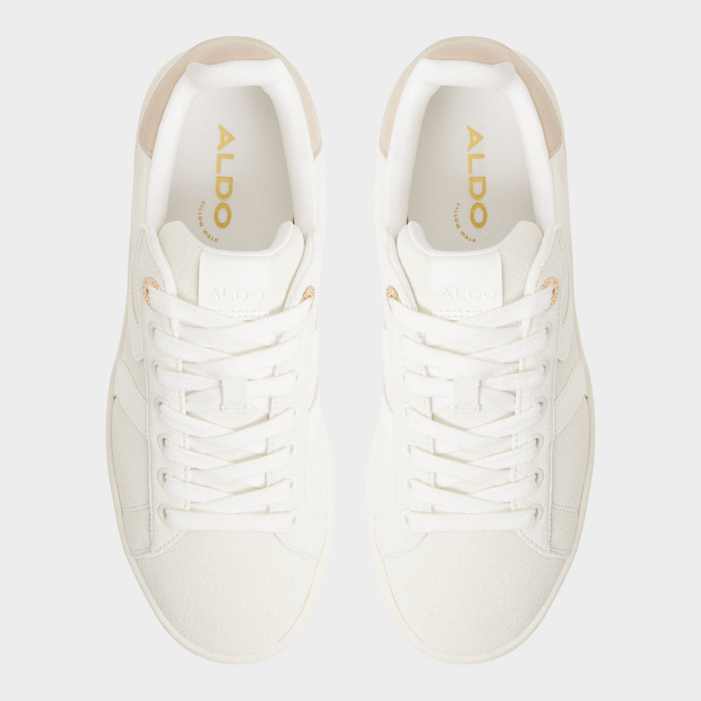 Retrochic in White - Low top sneaker, Cup sole