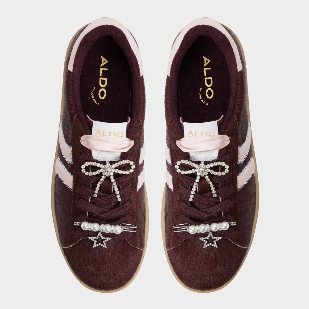 Chicsneaker2 in Open Red - Low top sneaker, Cup sole