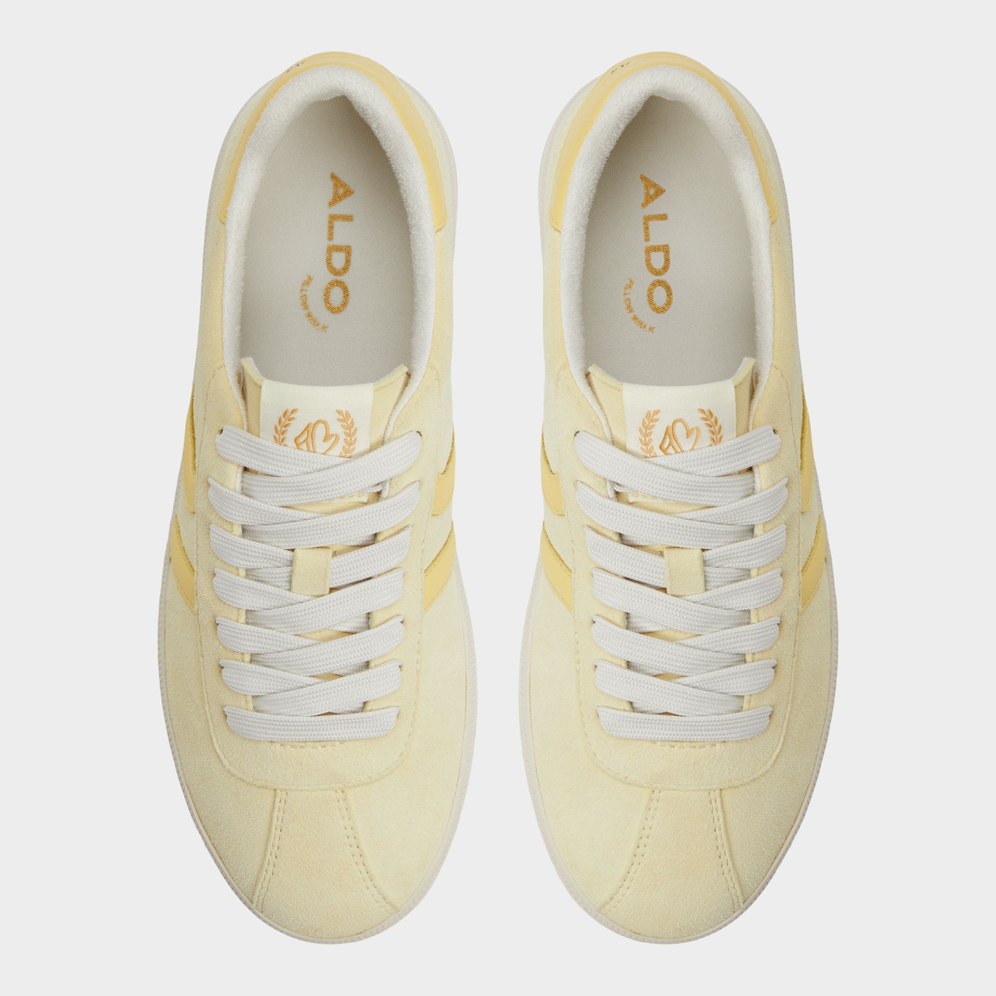 Chicsneaker Light Yellow Women's Low top sneakers - Low top sneaker, Cup sole